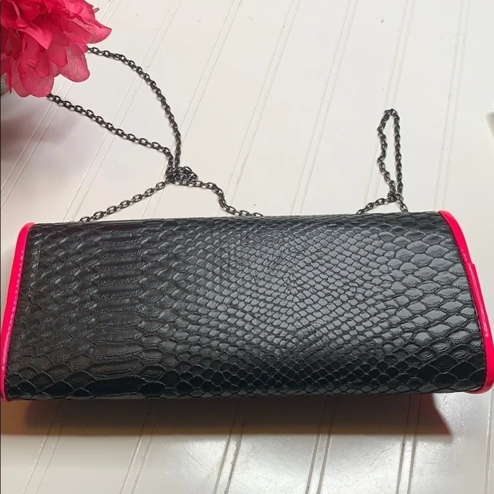 Anthropology Remi & Reid Black Pink Crossbody. BP1638D